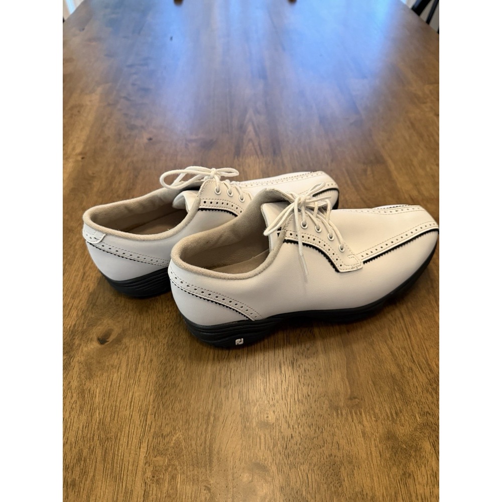 Footjoy GreenJoy Women's Golf Shoes Size 7.5 Spiked Golf Shoes